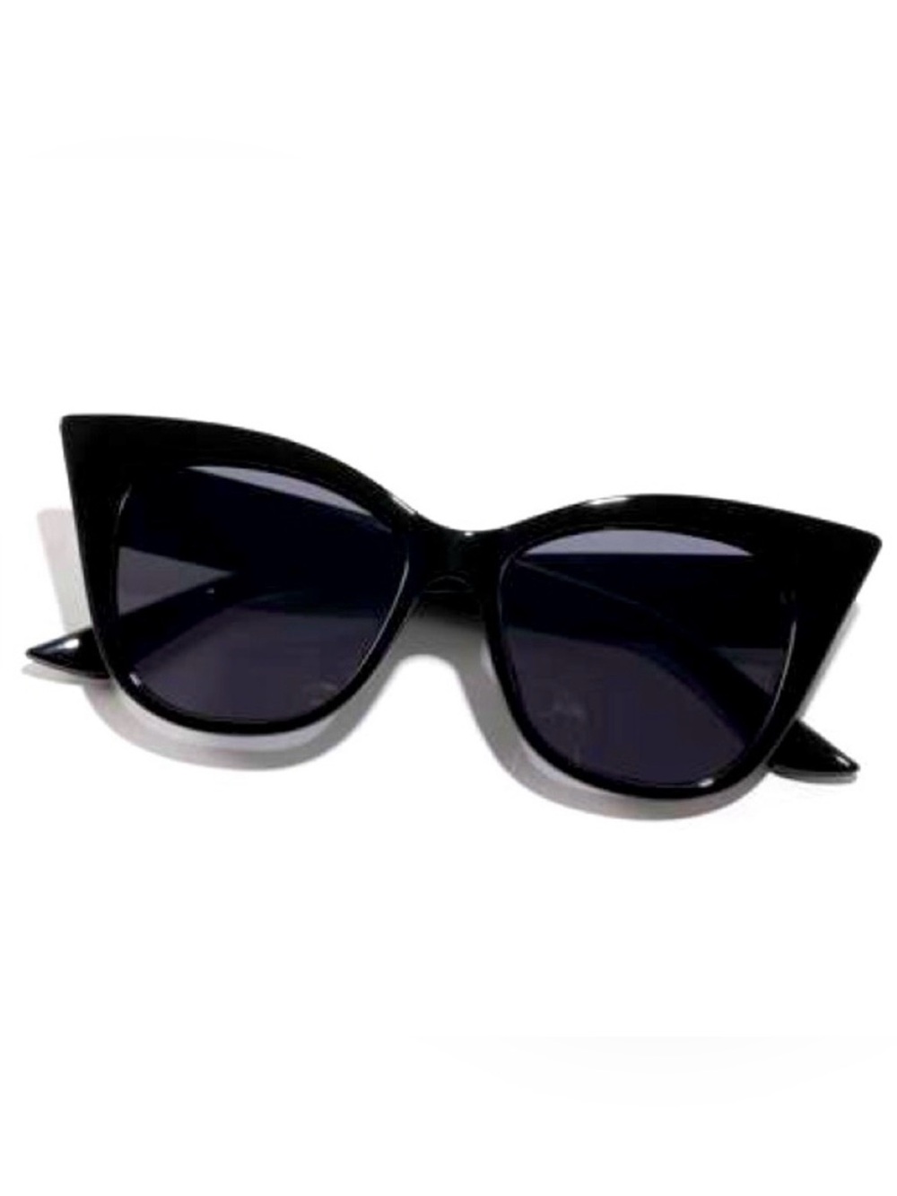 FREE Chic Magick Midnight Black Cat-Eye Sunglasses Retro Classic & Haute Sunnies